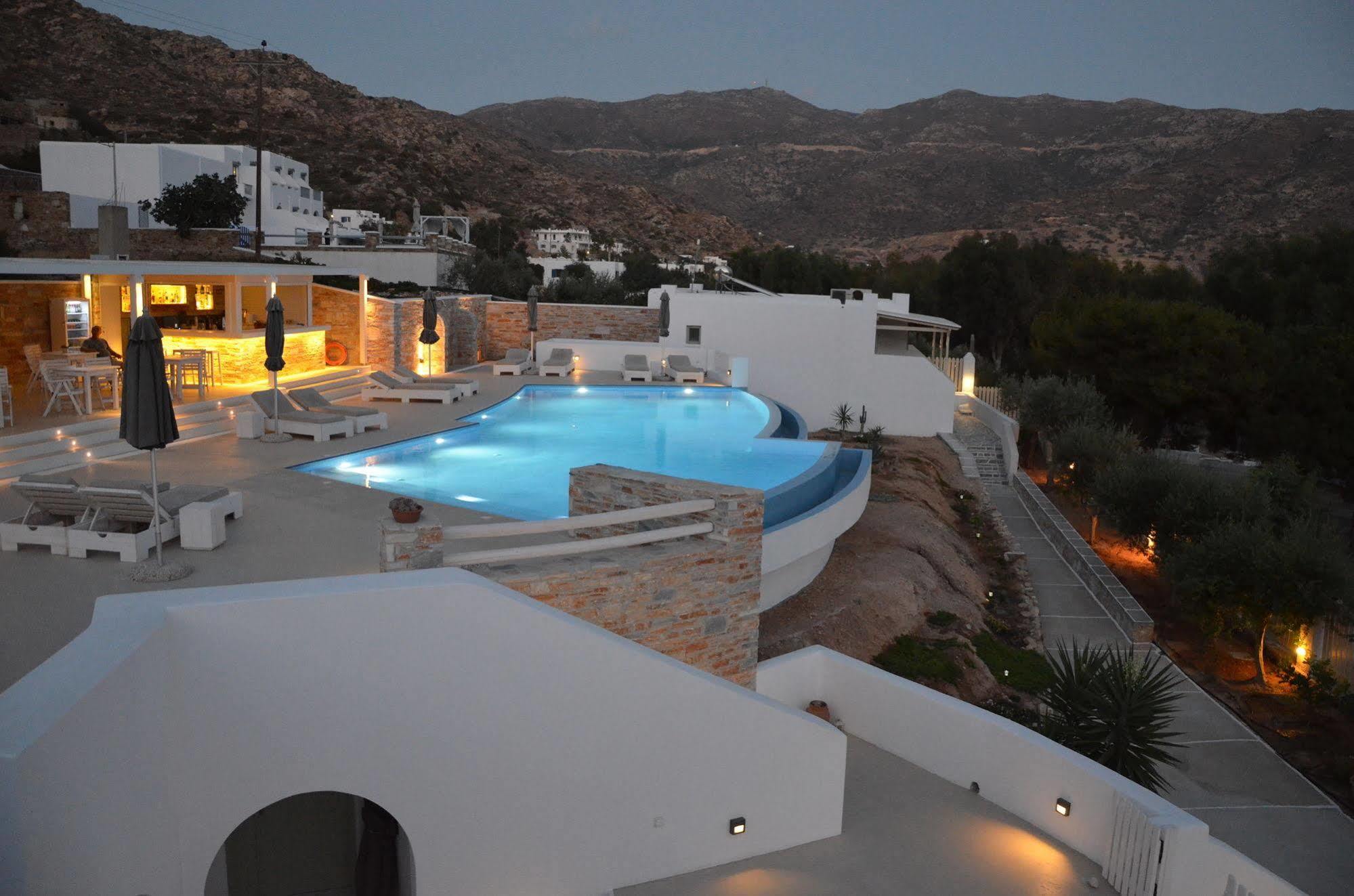 Galaxy Hotel Mylopotas