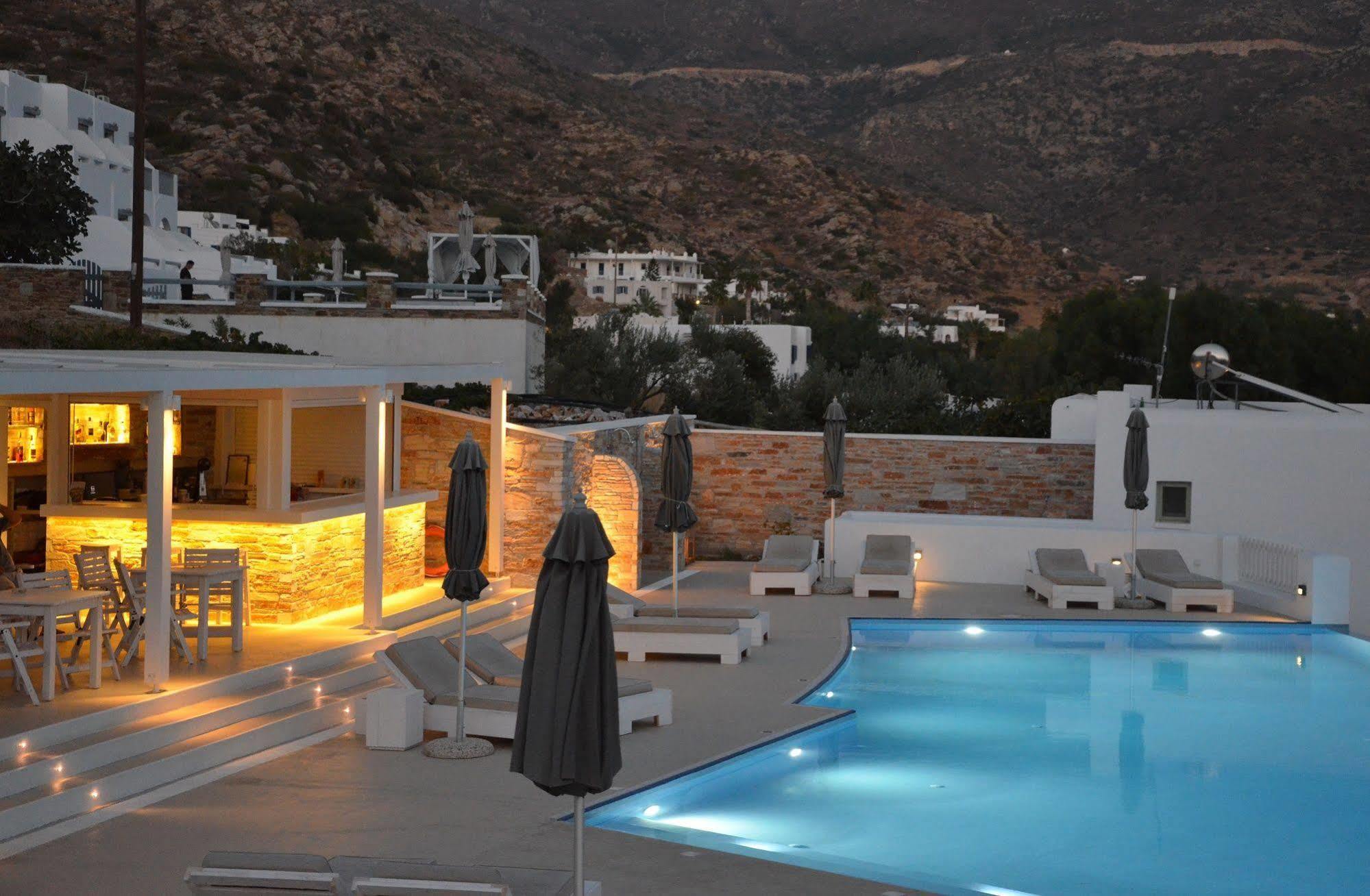Galaxy Hotel Mylopotas